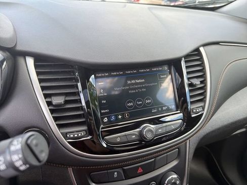 Certified 2018 Chevrolet Trax LT w/ Sun & Sound Package FWD image 23