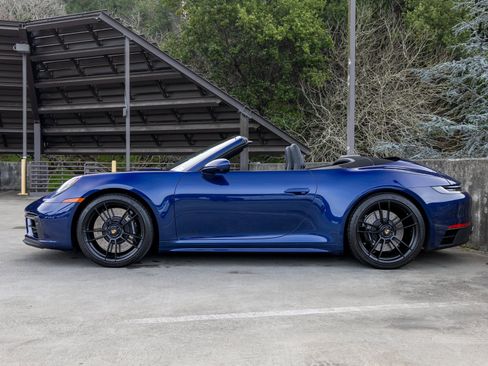 Certified 2022 Porsche 911 Carrera GTS image 2