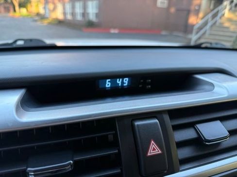 Used 2015 Toyota 4Runner SR5 Premium image 15