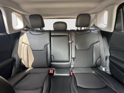Used 2020 Jeep Compass Latitude FWD image 13