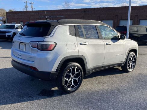 New 2026 Jeep Compass Limited image 7