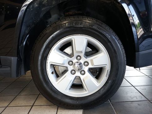 Used 2016 Jeep Compass Sport w/ Power Value Group FWD image 46