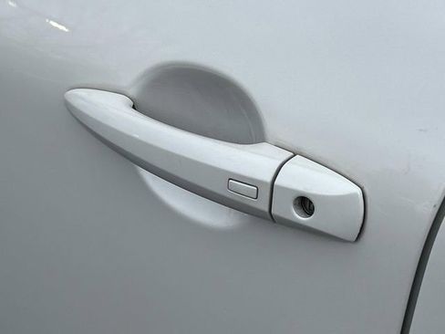 Used 2022 Nissan Rogue Platinum w/ Head-Up Display Package image 15