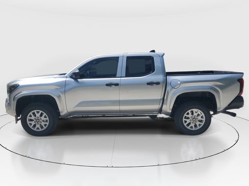 Used 2025 Toyota Tacoma SR RWD image 6