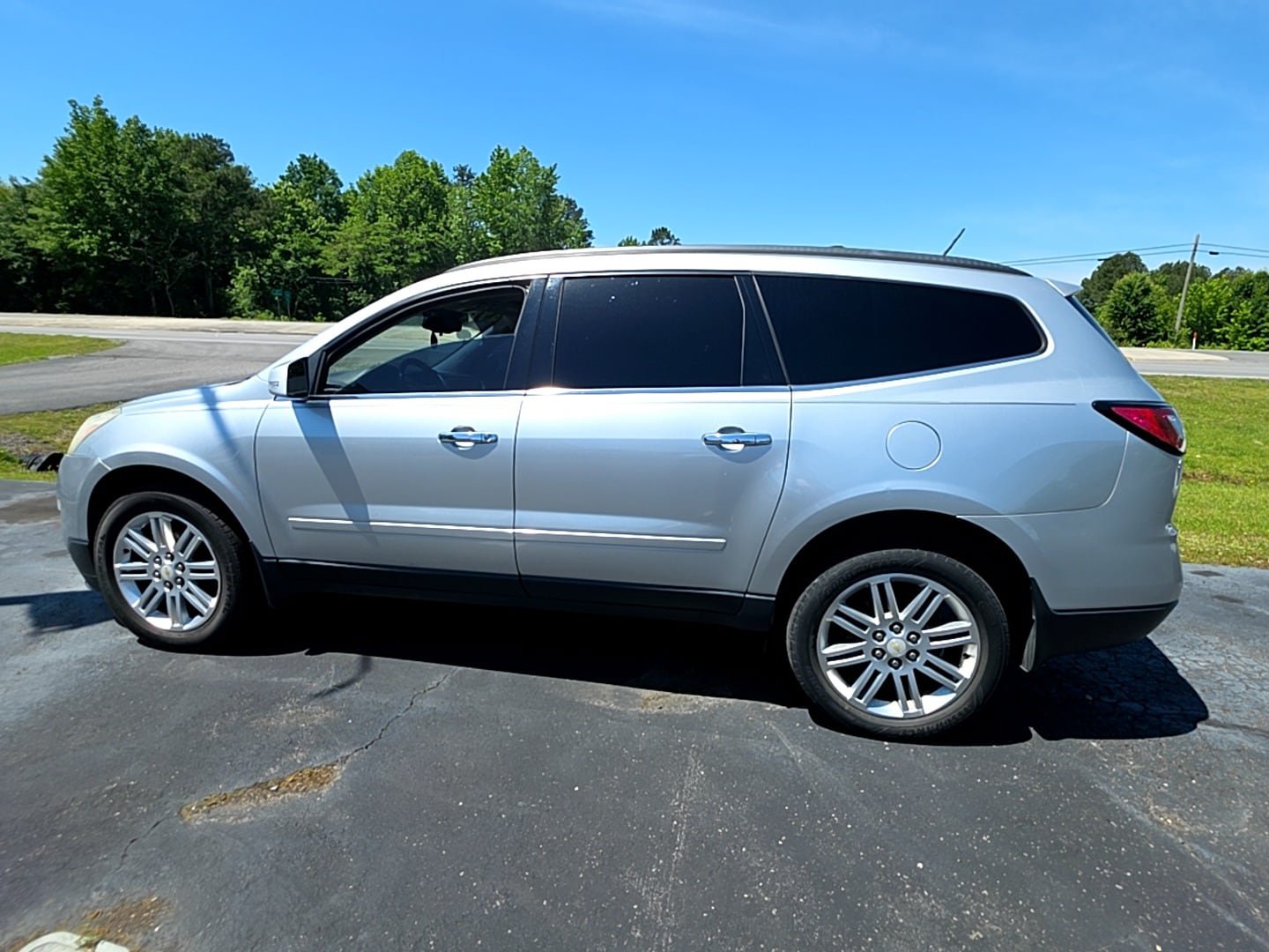 Used 2014 Chevrolet Traverse LT w/ All-Star Edition FWD image 8