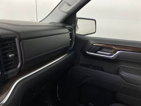 Used 2025 GMC Sierra 1500 Elevation image 22