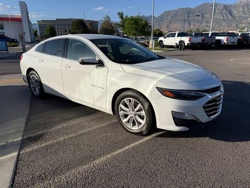 Used 2023 Chevrolet Malibu LT w/ Driver Confidence Package FWD image 3