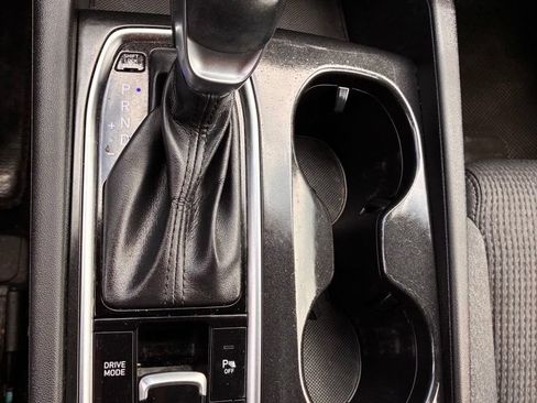 Used 2019 Hyundai Santa Fe SEL FWD image 41