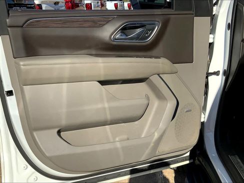 Used 2021 Chevrolet Tahoe LT image 19