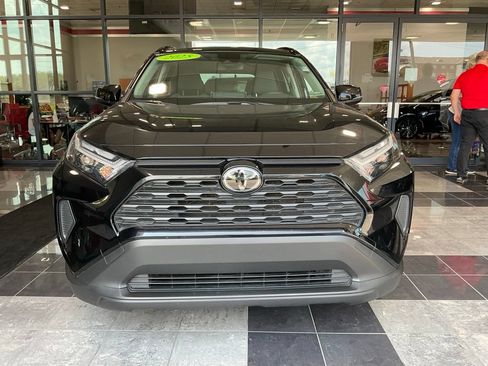 Certified 2025 Toyota RAV4 XLE AWD/4WD image 2