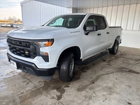 Used 2022 Chevrolet Silverado 1500 W/T w/ WT Value Package image 3