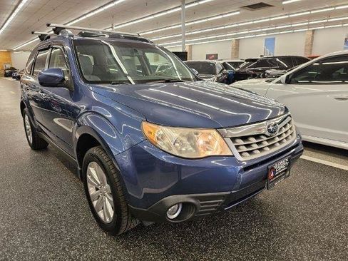 Used 2013 Subaru Forester 2.5X Premium w/ Popular Pkg 1 AWD/4WD image 3