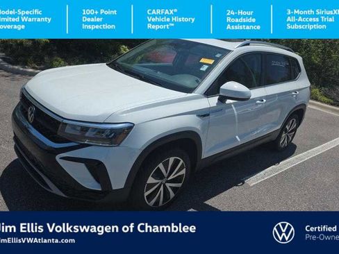 Used 2023 Volkswagen Taos SE w/ Panoramic Sunroof Package FWD image 1