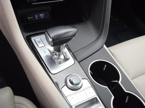 Used 2021 Genesis G70 2.0T image 29