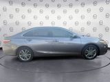Used 2017 Toyota Camry SE image 6