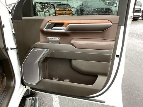 Used 2022 GMC Sierra 1500 Denali w/ Denali Reserve Package image 7