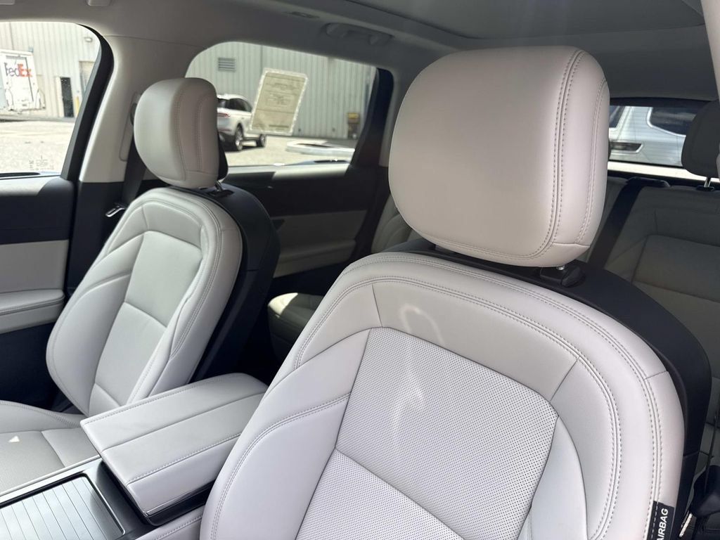 New 2026 Lincoln Nautilus Premier w/ Equipment Group 102A AWD/4WD image 21