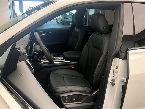 New 2026 Audi Q8 Premium Plus image 9