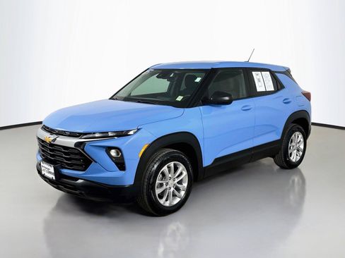Used 2024 Chevrolet TrailBlazer LS w/ LS Convenience Package AWD/4WD image 5