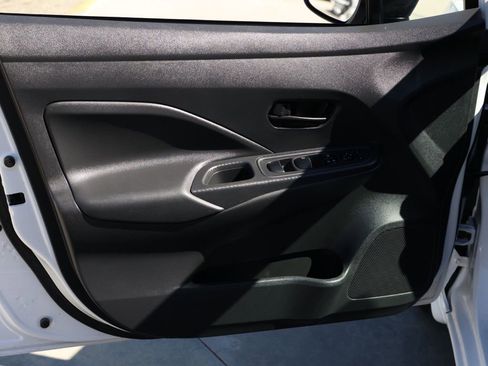 Used 2024 Nissan Versa S w/ Trunk Package image 22