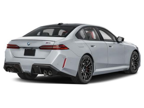 New 2027 BMW M5 AWD/4WD image 5