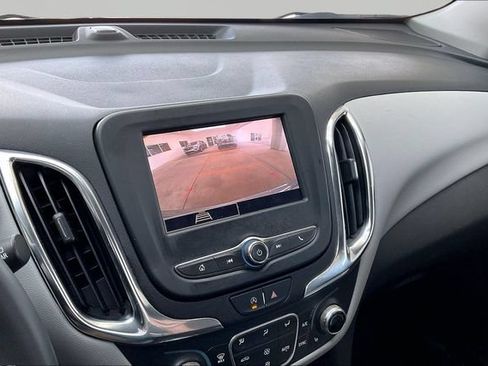 Used 2024 Chevrolet Equinox LT AWD/4WD image 11
