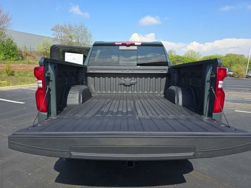 New 2026 Chevrolet Silverado 1500 LTZ w/ LTZ Premium Package AWD/4WD image 15