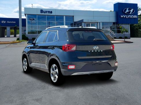 New 2026 Hyundai Venue SEL FWD image 5