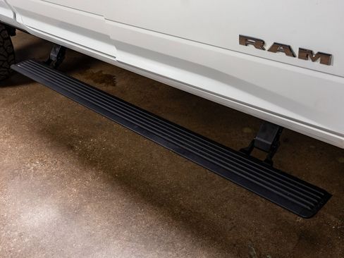 Used 2020 RAM 2500 Laramie image 12