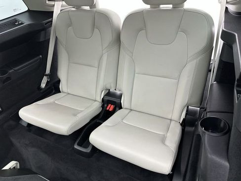 Used 2023 Volvo XC90 B5 Core w/ Protection Package Premier image 23