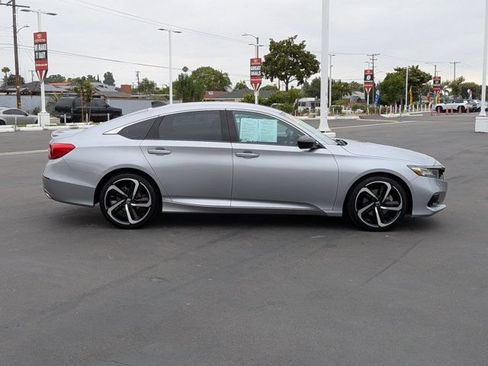 Used 2021 Honda Accord Sport image 4