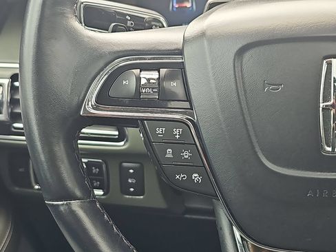 Used 2023 Lincoln Navigator Black Label AWD/4WD image 18