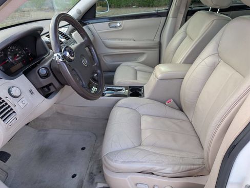 Used 2008 Cadillac DTS Luxury I w/ Sun And Sound Package image 15