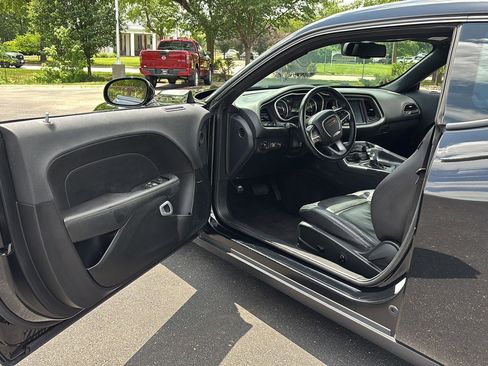 Used 2015 Dodge Challenger SXT Plus w/ Premium Sound Group RWD image 2