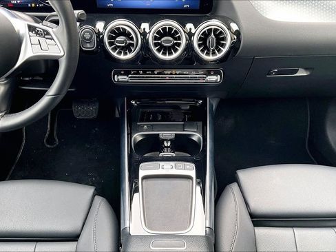 Used 2026 Mercedes-Benz GLA 250 4MATIC image 24