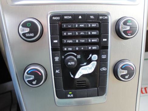 Used 2012 Volvo XC60 3.2 image 19