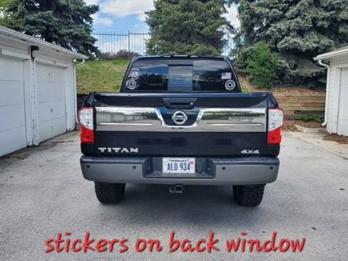 Used 2017 Nissan Titan Platinum Reserve AWD/4WD image 5