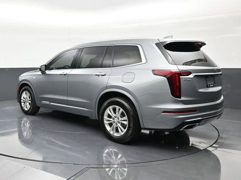 Certified 2023 Cadillac XT6 Luxury FWD image 3
