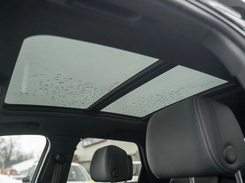 Used 2020 Audi Q3 2.0T Premium Plus w/ Premium Plus Package image 17