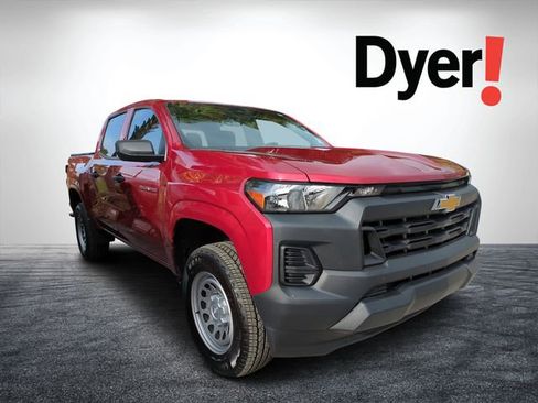 Certified 2025 Chevrolet Colorado W/T w/ Advanced Trailering Package image 1