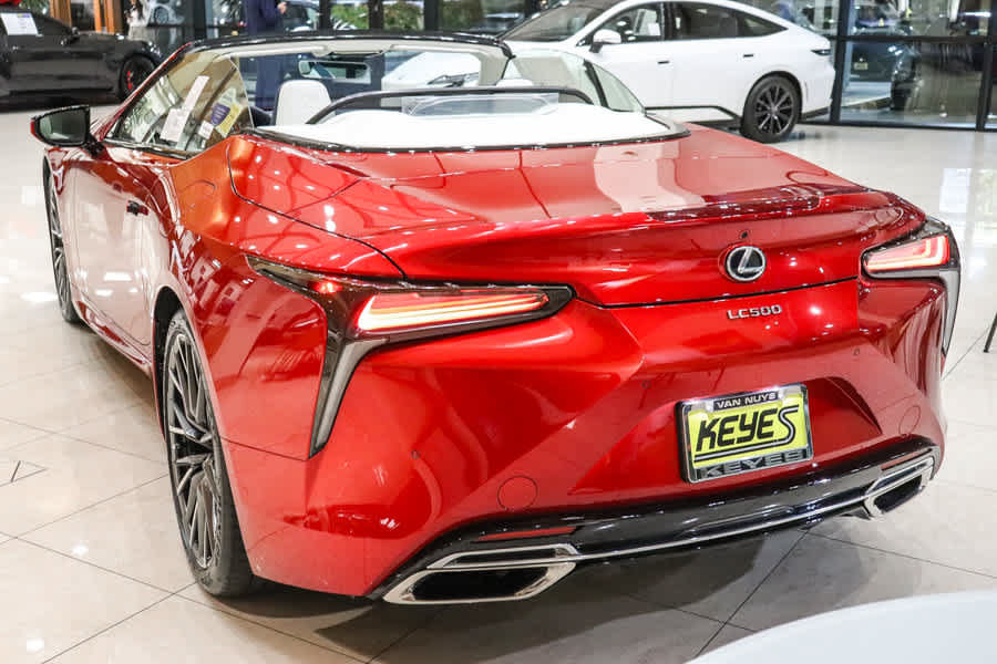 Used 2026 Lexus LC 500 Convertible w/ Bespoke Build Package RWD image 2
