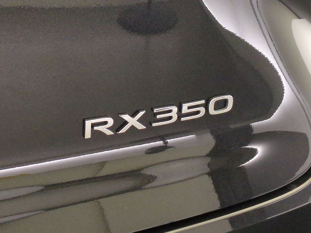 Used 2026 Lexus RX 350 FWD w/ Cold Area Package image 18