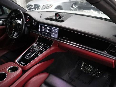 Used 2019 Porsche Panamera GTS AWD/4WD image 26