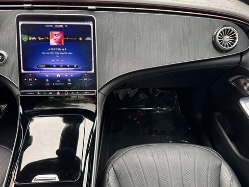 Certified 2023 Mercedes-Benz EQE 500 4MATIC SUV image 30