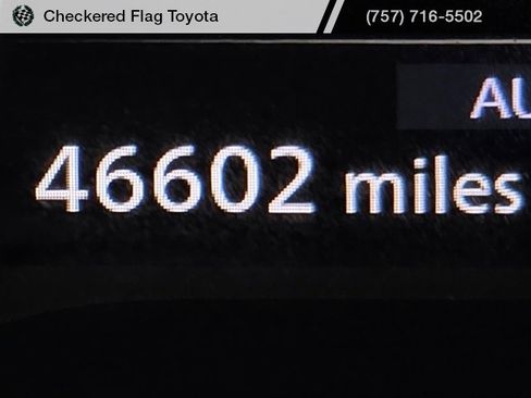 Used 2023 Nissan Rogue S image 24