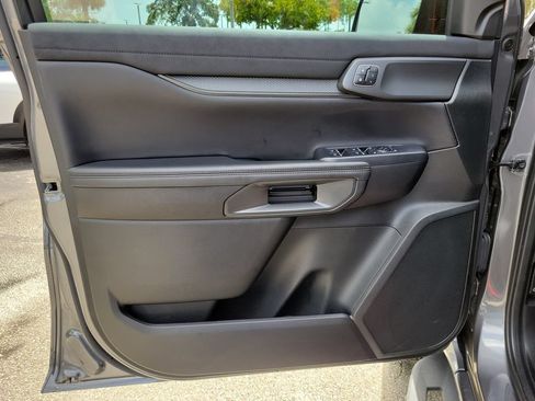 Certified 2025 Ford Ranger Raptor AWD/4WD image 16