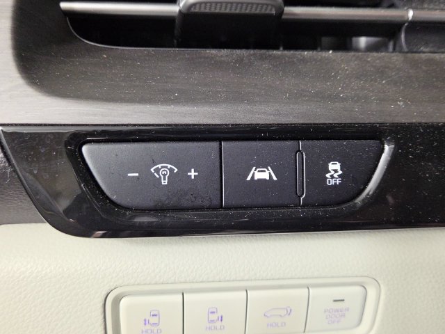 Certified 2024 Kia Carnival EX FWD image 27