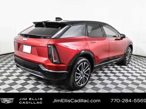 New 2025 Cadillac Optiq Sport 1 image 29