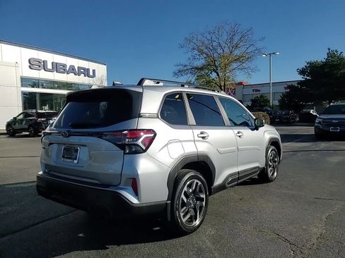 Certified 2025 Subaru Forester Limited image 3