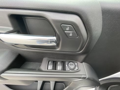 New 2025 Chevrolet Silverado 1500 Custom image 24